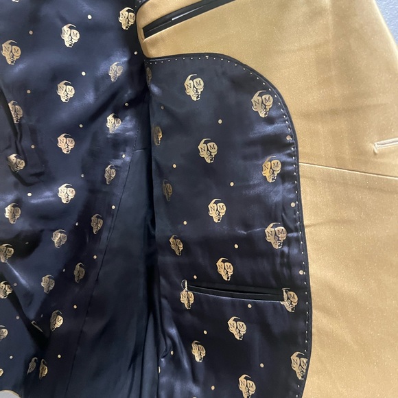 Noose and Monkey Gold and Black Men 2pc Suit Jacket And Vest - Size 42R - Picture 8 of 14